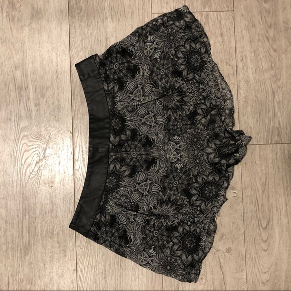 Helmet Lang shorts - Picture 6 of 6